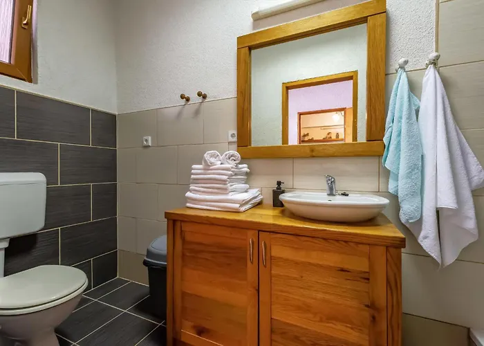 Stunning In With Kitchen Vir